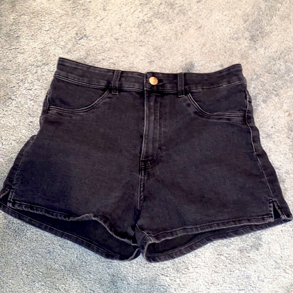 H&M Pants - H&M Black High Waist Denim Shorts